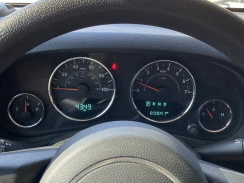 Used 2015 Jeep Wrangler Unlimited Sport image 11