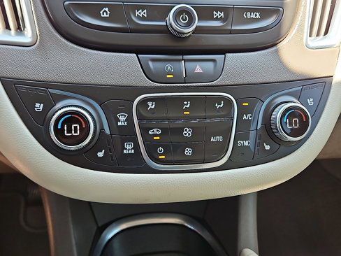 Used 2024 Chevrolet Malibu LT image 15
