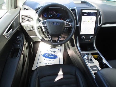 Used 2022 Ford Edge SEL w/ Convenience Package image 10