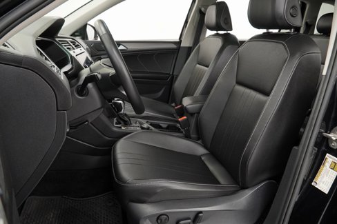 Used 2022 Volkswagen Tiguan SE image 15