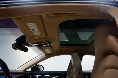 Used 2018 Porsche Panamera image 60