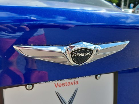 Used 2021 Genesis G70 2.0T image 11