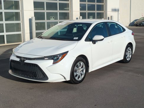 Used 2022 Toyota Corolla LE image 10
