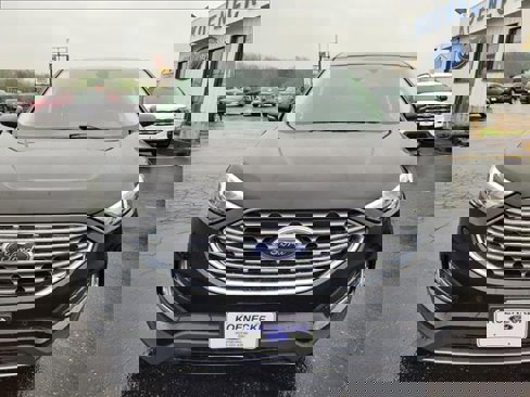Certified 2022 Ford Edge Titanium image 3