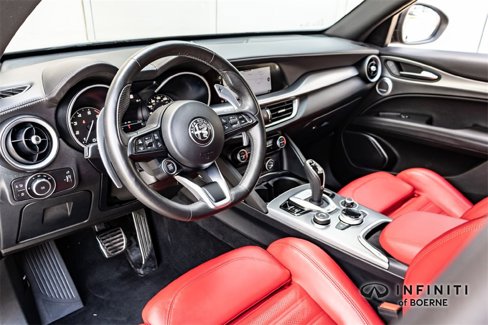Used 2022 Alfa Romeo Stelvio Veloce image 12