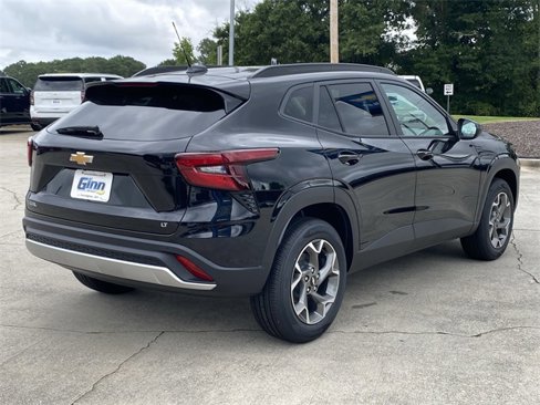 New 2025 Chevrolet Trax LT w/ Driver Confidence Package image 5