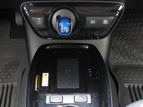 Used 2021 Toyota Prius XLE w/ Advanced Technology Package image 28