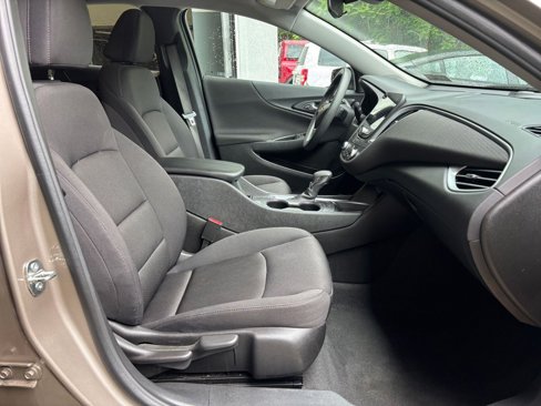 Used 2023 Chevrolet Malibu LT w/ Driver Confidence Package image 29