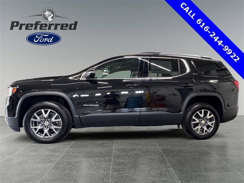 Used 2023 GMC Acadia SLT image 2