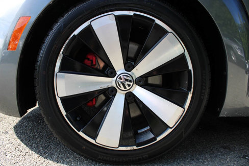 Used 2012 Volkswagen Beetle 2.0T image 17