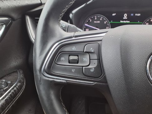 Used 2023 Buick Envision Essence image 13