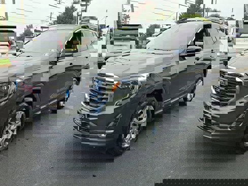 Used 2019 GMC Terrain SLE w/ Driver Convenience Package image 3