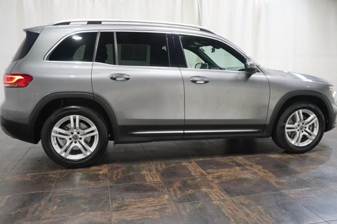 Used 2021 Mercedes-Benz GLB 250 4MATIC image 3