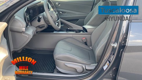 Used 2024 Hyundai Elantra SEL image 23