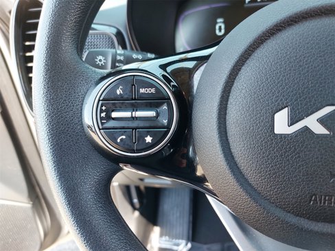 Used 2023 Kia Soul S image 16