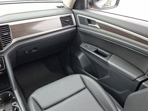 Used 2019 Volkswagen Atlas SEL R-Line image 33
