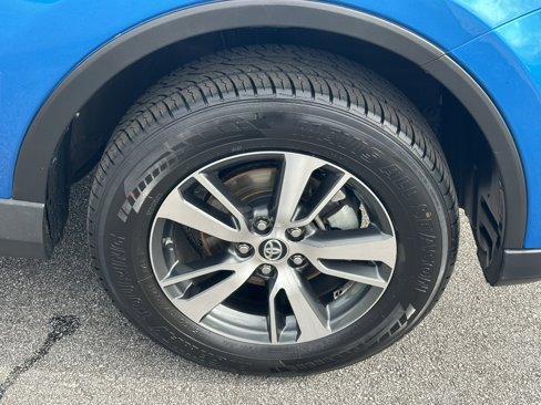 Used 2017 Toyota RAV4 XLE image 15