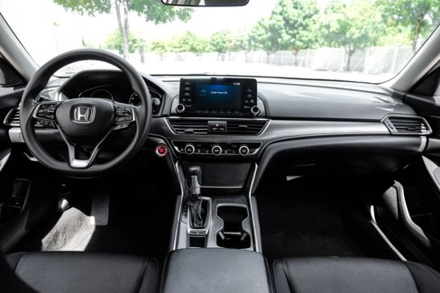 Used 2019 Honda Accord LX image 11
