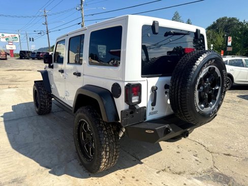 Used 2014 Jeep Wrangler Unlimited Sahara image 13