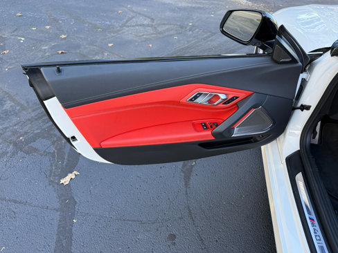 Used 2022 BMW Z4 M40i w/ Premium Package image 21