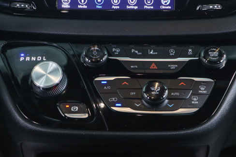 Used 2019 Chrysler Pacifica Touring Plus w/ Advanced Safetytec Group image 20