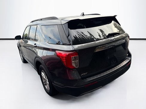 Certified 2020 Ford Explorer XLT w/ Equipment Group 202A image 4