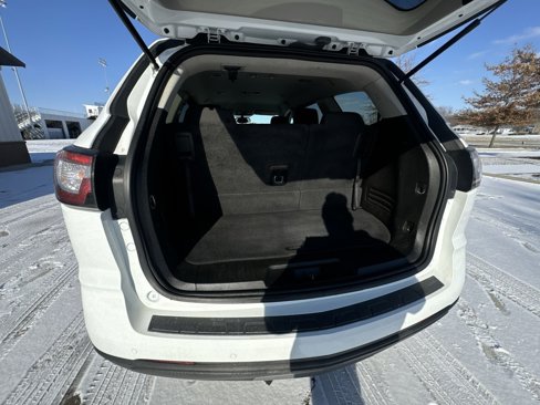 Used 2016 Chevrolet Traverse LT image 23