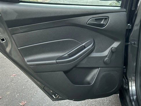 Used 2018 Ford Focus S image 16