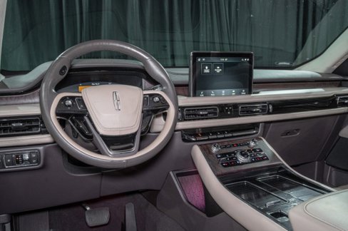 Used 2020 Lincoln Aviator Reserve w/ Equipment Group 201A image 19