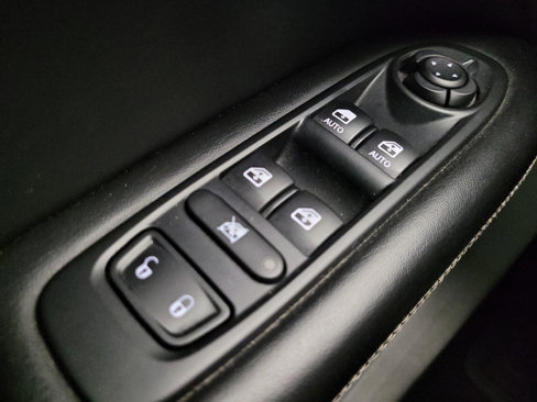 Used 2018 Jeep Compass Latitude w/ Popular Equipment Group image 27