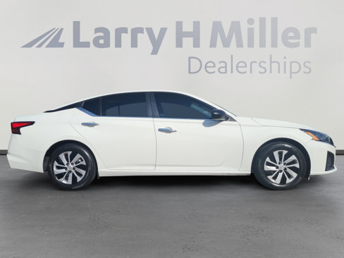 Used 2024 Nissan Altima 2.5 S image 6