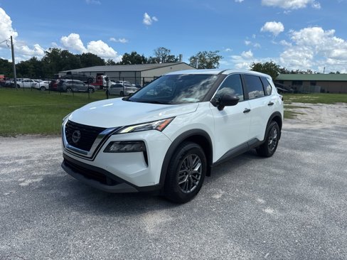 Used 2023 Nissan Rogue S image 1