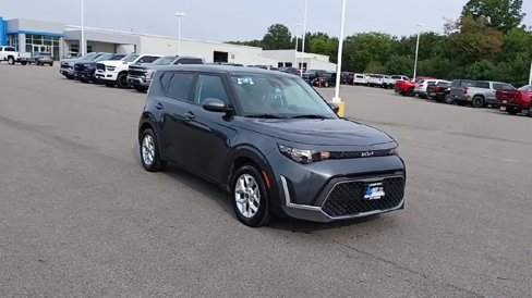Used 2023 Kia Soul LX w/ Option Group 015 image 2