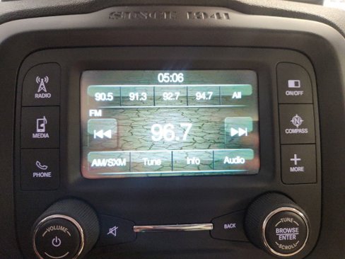 Used 2015 Jeep Renegade Trailhawk image 15