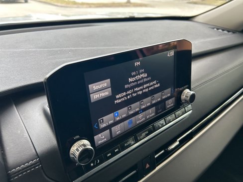 Used 2024 Mitsubishi Outlander ES image 7
