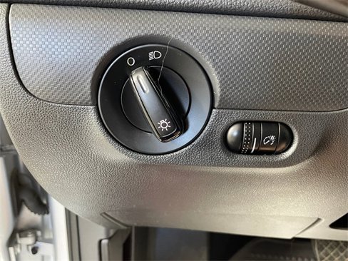Used 2014 Volkswagen Jetta SE image 12