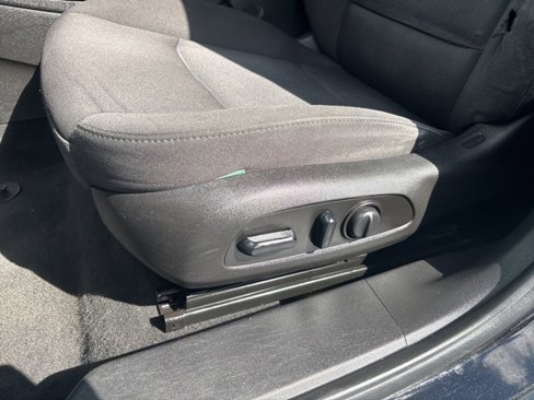 Used 2018 Chevrolet Malibu LT image 9