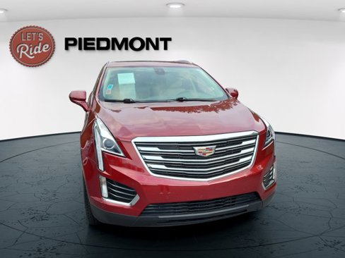 Used 2017 Cadillac XT5 Luxury w/ Driver Awareness Package image 4