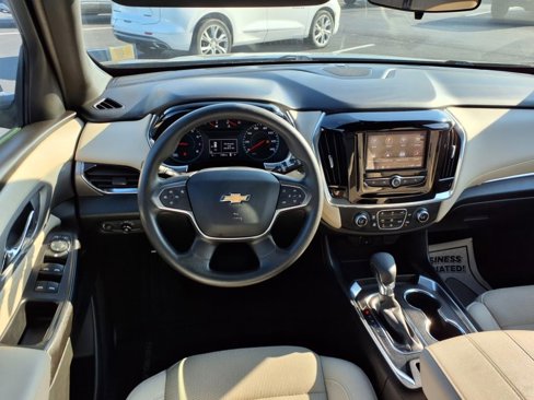 Used 2023 Chevrolet Traverse LS w/ Safety Package image 8