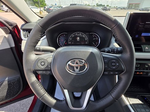 Used 2023 Toyota RAV4 XLE image 16