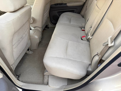 Used 2004 Toyota Highlander Limited image 16
