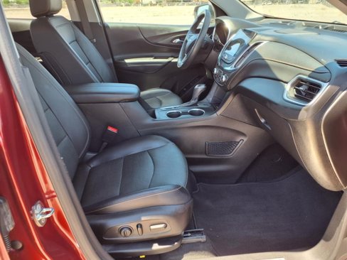 Used 2018 Chevrolet Equinox Premier image 17