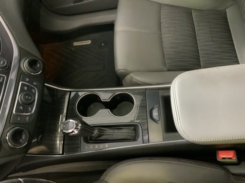 Used 2017 Chevrolet Impala LT image 27