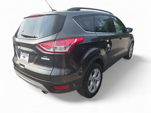 Used 2016 Ford Escape SE w/ Equipment Group 201A image 4