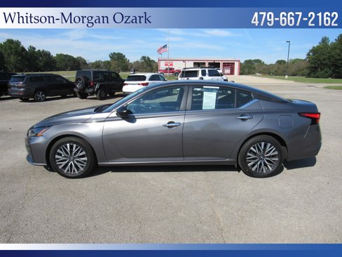Used 2024 Nissan Altima 2.5 SV image 5