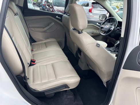Used 2019 Ford Escape SEL image 17