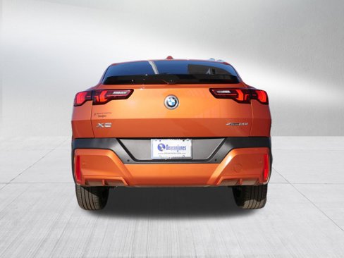 Used 2024 BMW X2 xDrive28i w/ Premium Package image 3