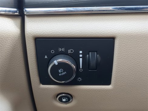 Used 2021 Jeep Grand Cherokee Limited w/ Sun & Sound Group image 30