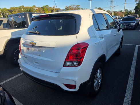 Used 2020 Chevrolet Trax LS w/ Tint and Cruise Package image 3