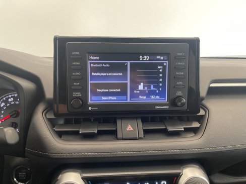 Used 2022 Toyota RAV4 XLE image 22
